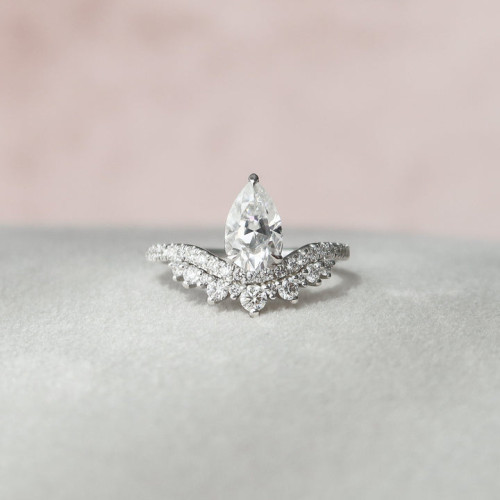 Engagement Ring 1 CT Chevron Pear Cut Moissanite Ring